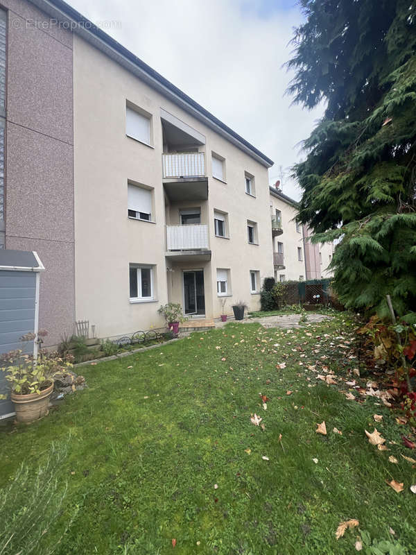 Appartement à VILLAGE-NEUF