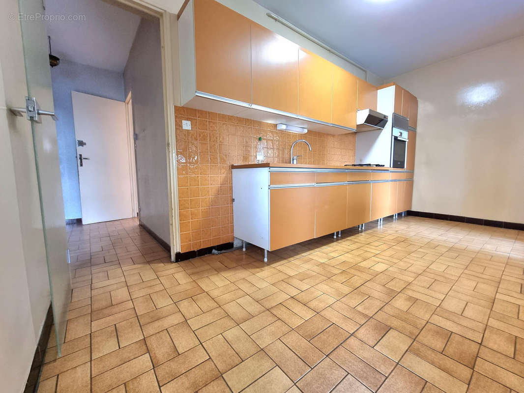 Appartement à LYON-5E