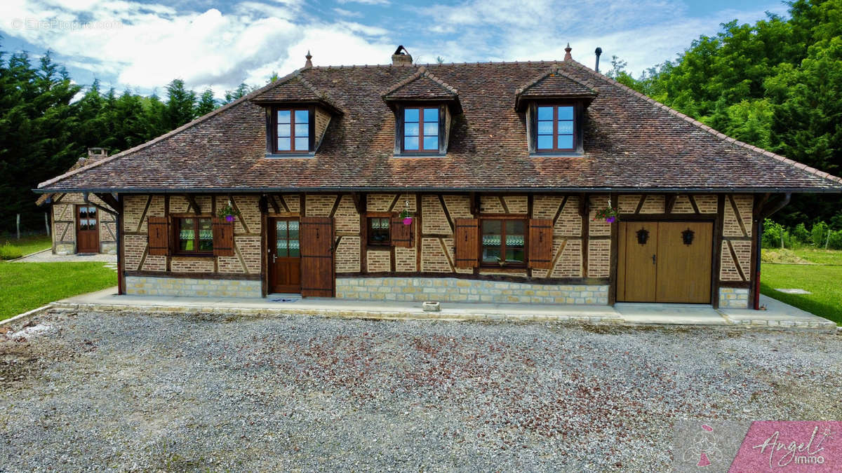 Maison à LONS-LE-SAUNIER