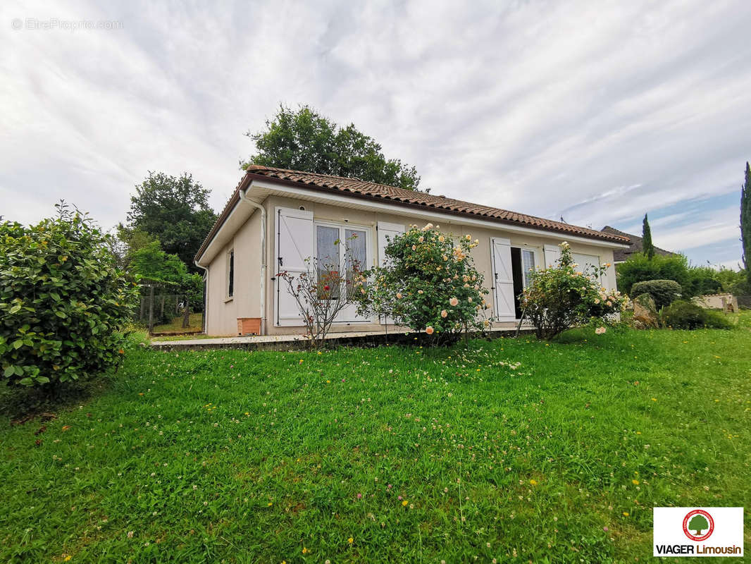 Maison à CONDAT-SUR-VIENNE