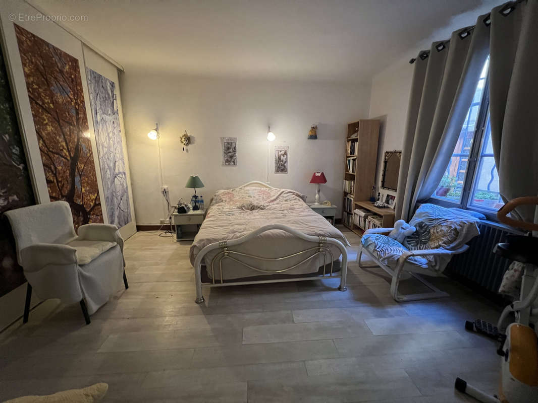 Appartement à VALREAS