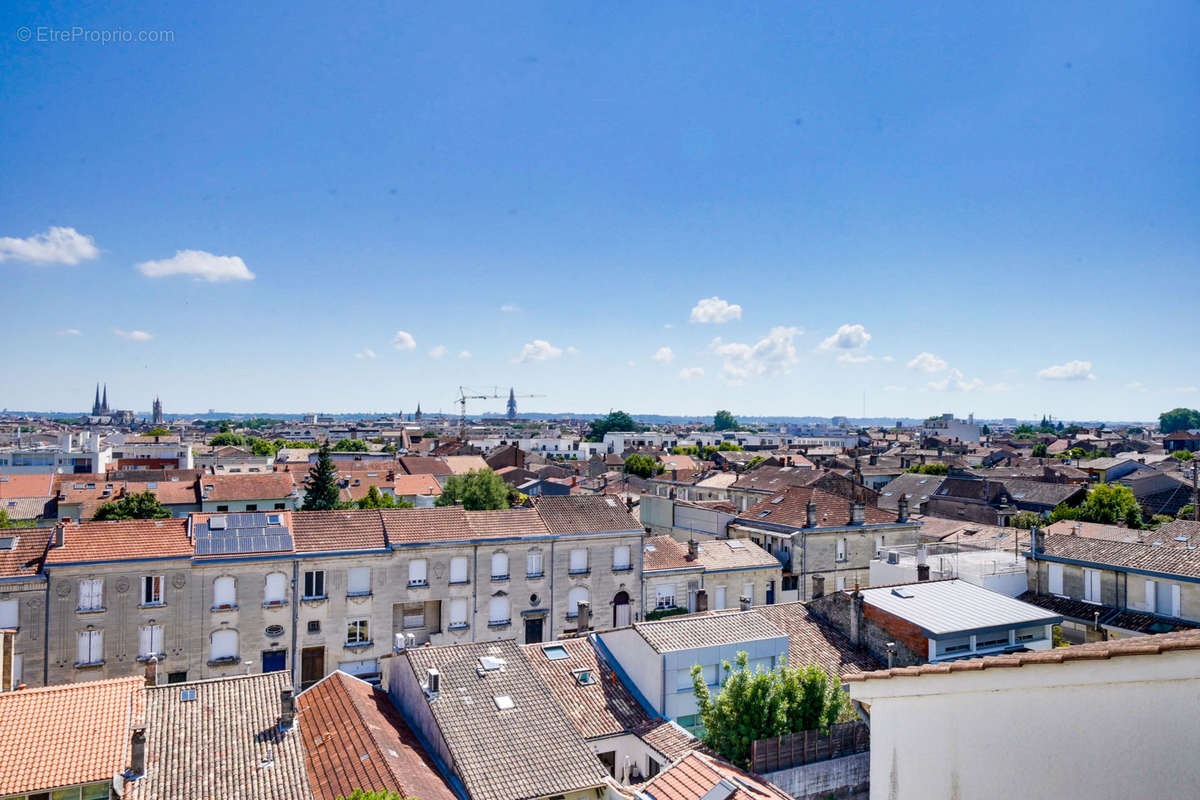 Appartement à BORDEAUX