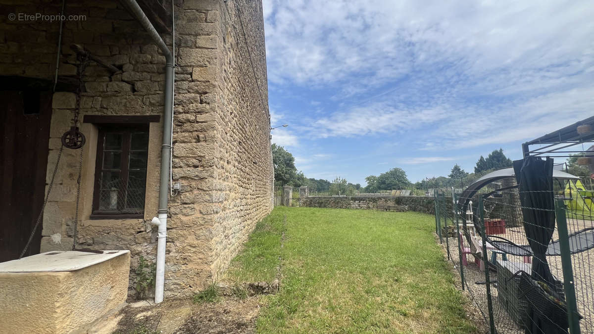 Appartement à SAUVIGNY-LE-BOIS