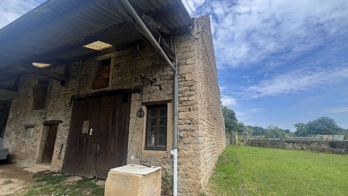 Appartement à SAUVIGNY-LE-BOIS