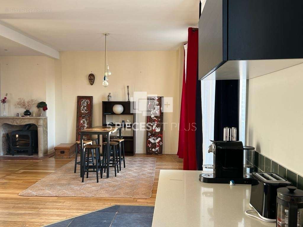 Maison a louer courbevoie - 6 pièce(s) - 137 m2 - Surfyn