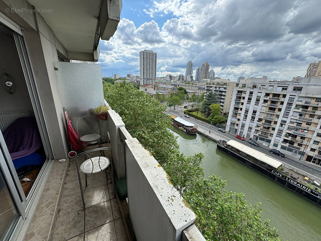 Appartement à PARIS-19E