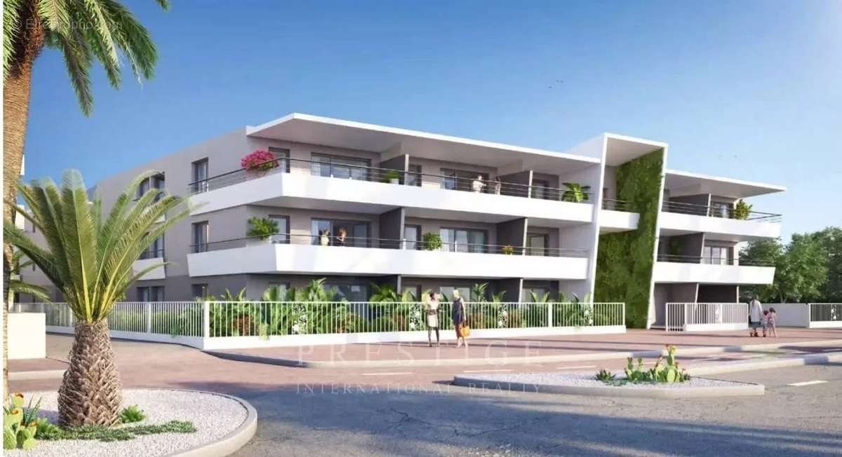 Appartement à VILLENEUVE-LOUBET