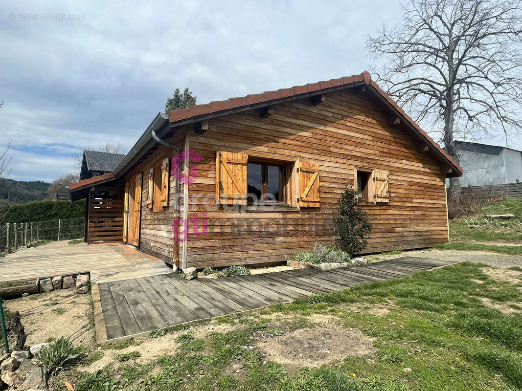 Maison à CRAPONNE-SUR-ARZON