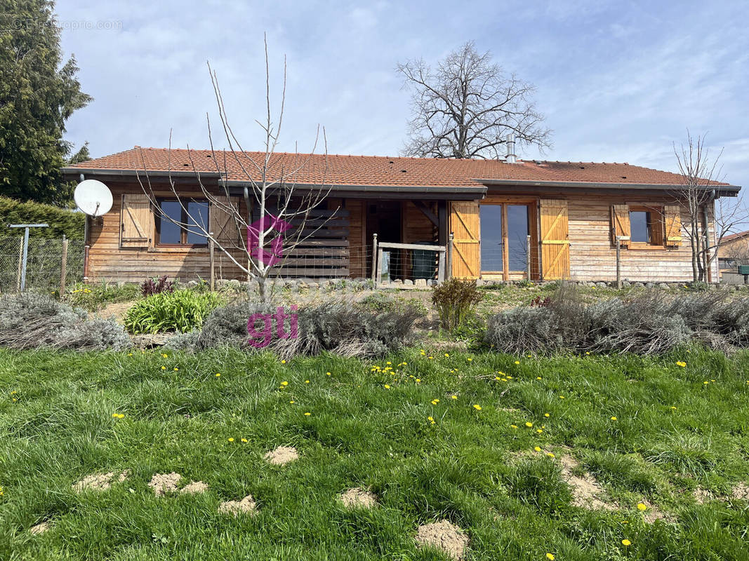 Maison à CRAPONNE-SUR-ARZON