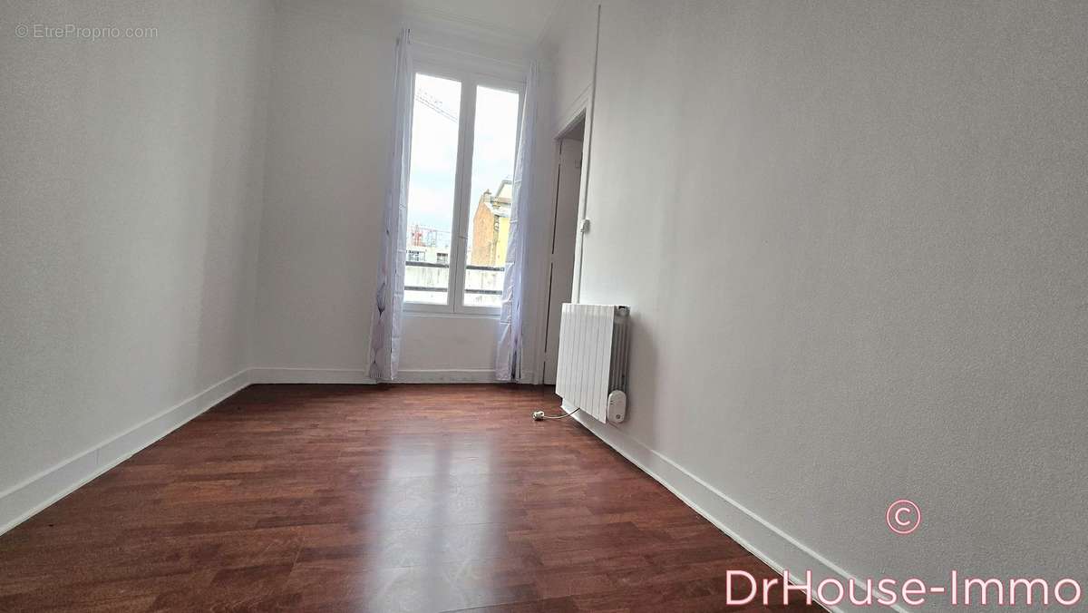 Appartement à AUBERVILLIERS