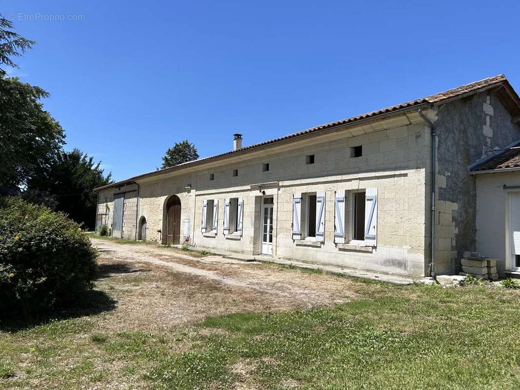 Maison à CHALAIS