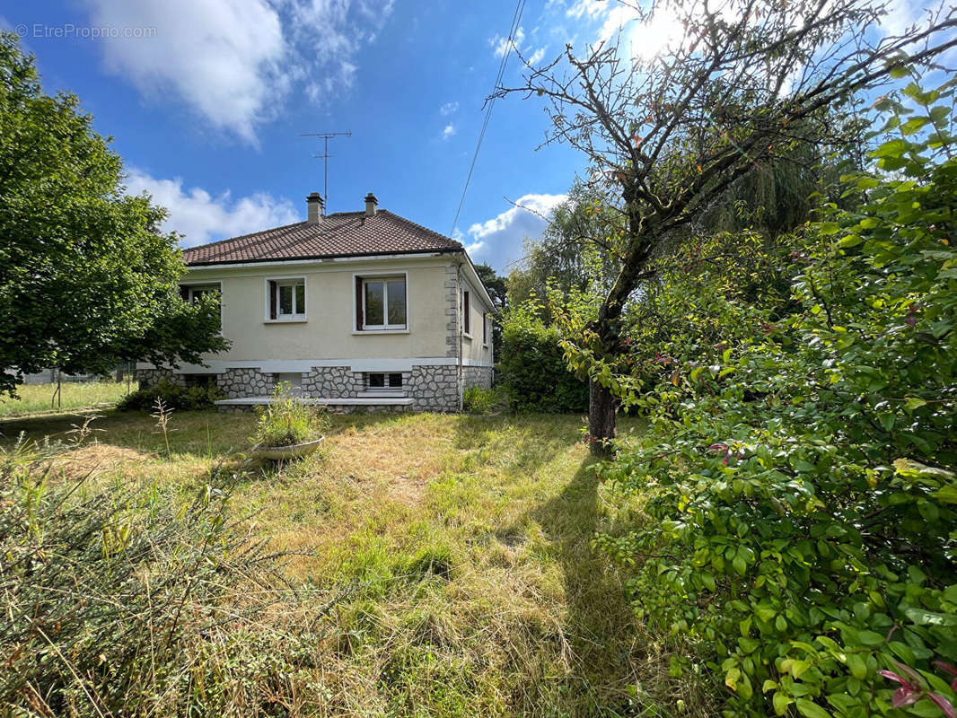 Maison à MILLY-LA-FORET