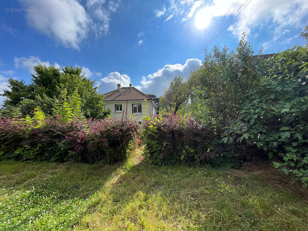 Maison à MILLY-LA-FORET