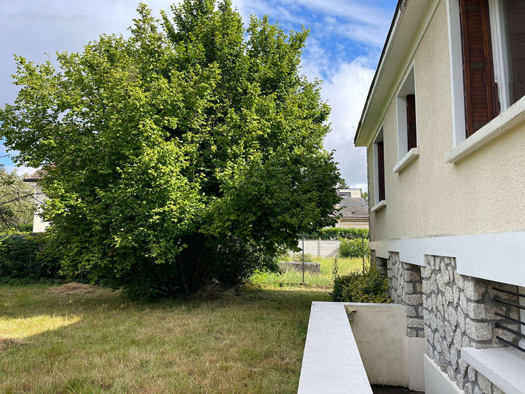 Maison à MILLY-LA-FORET