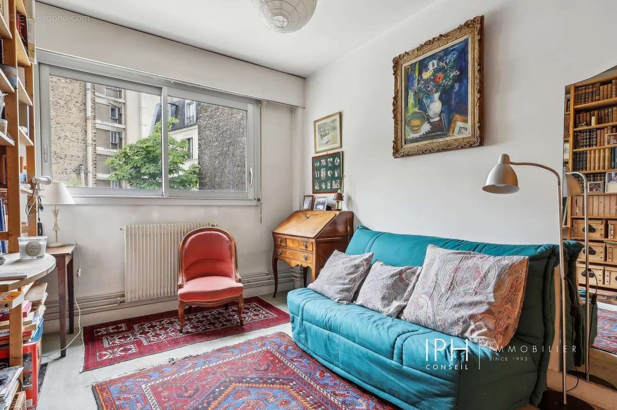 Appartement à NEUILLY-SUR-SEINE