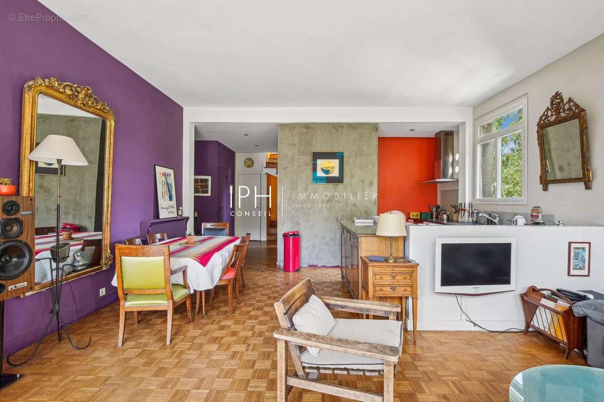 Appartement à NEUILLY-SUR-SEINE