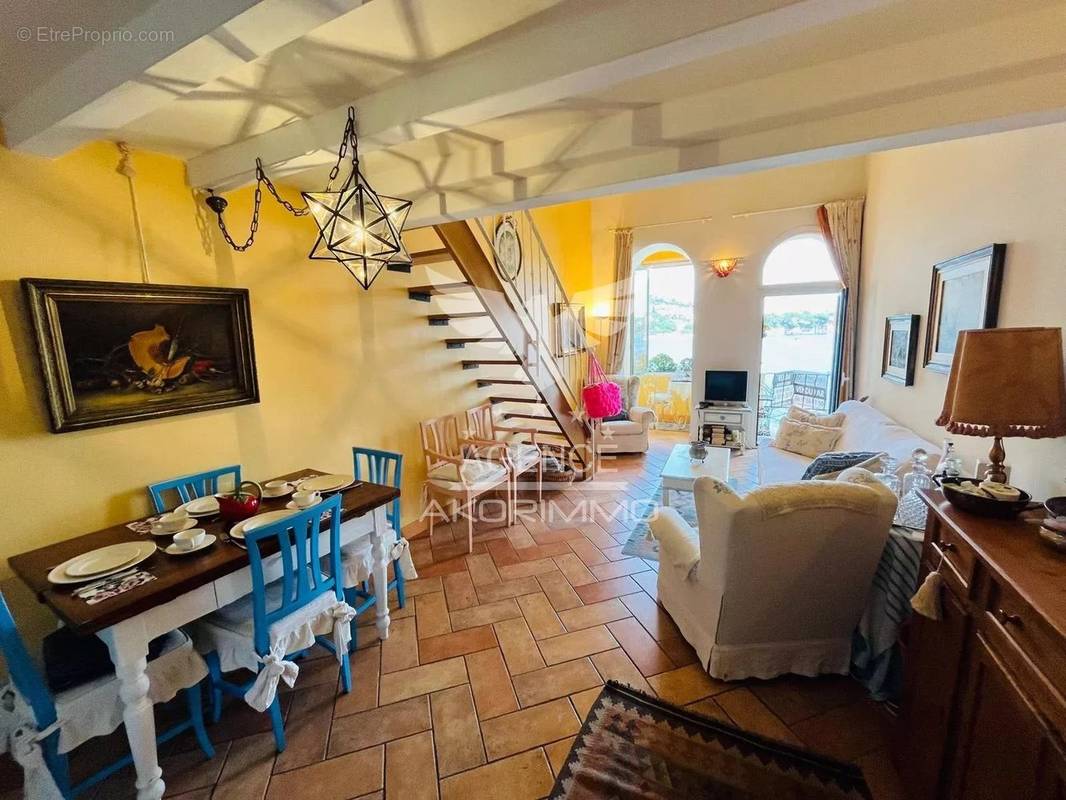 Appartement à VILLEFRANCHE-SUR-MER