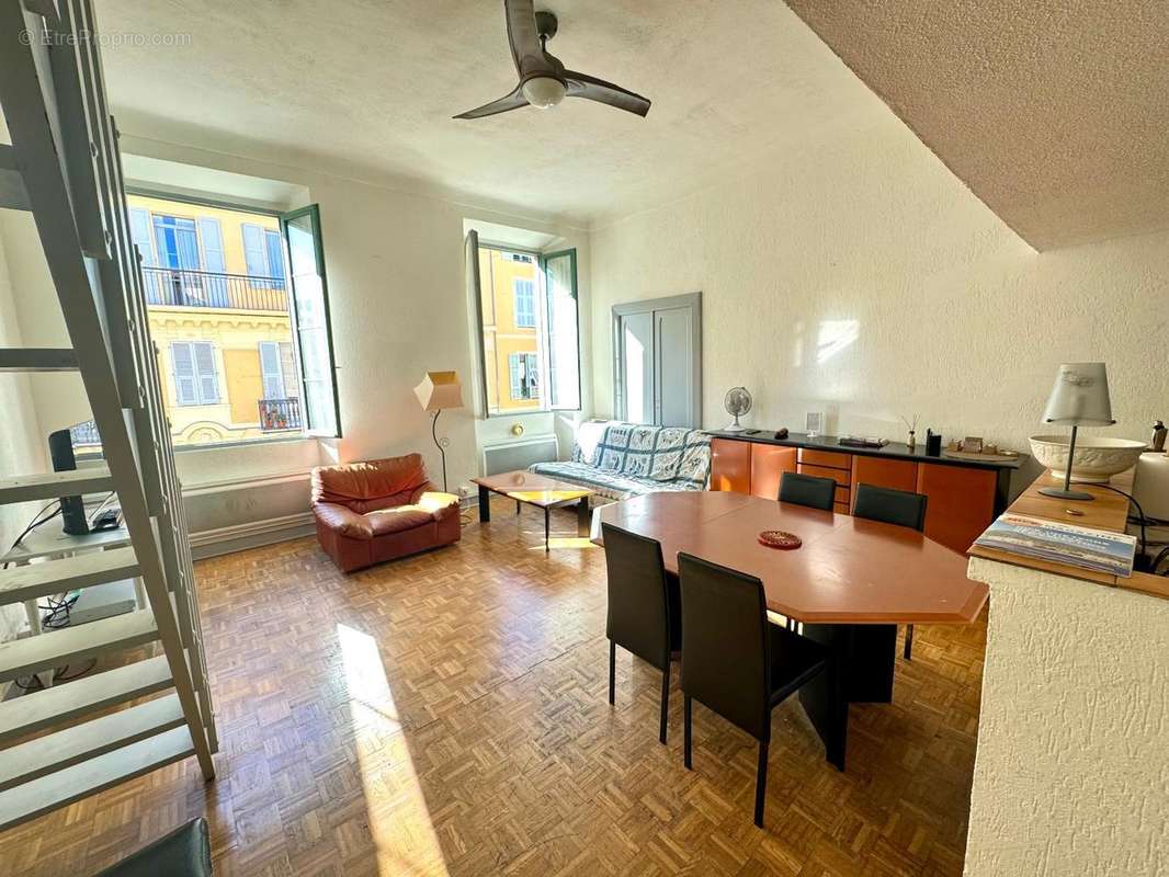   - Appartement à NICE