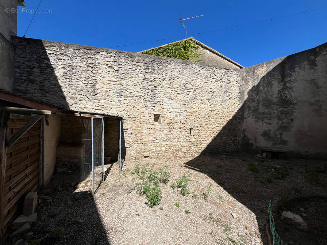 Maison à MAILLANE