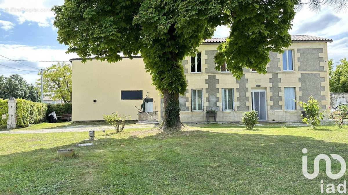 Photo 1 - Maison à FONTAINES-D&#039;OZILLAC