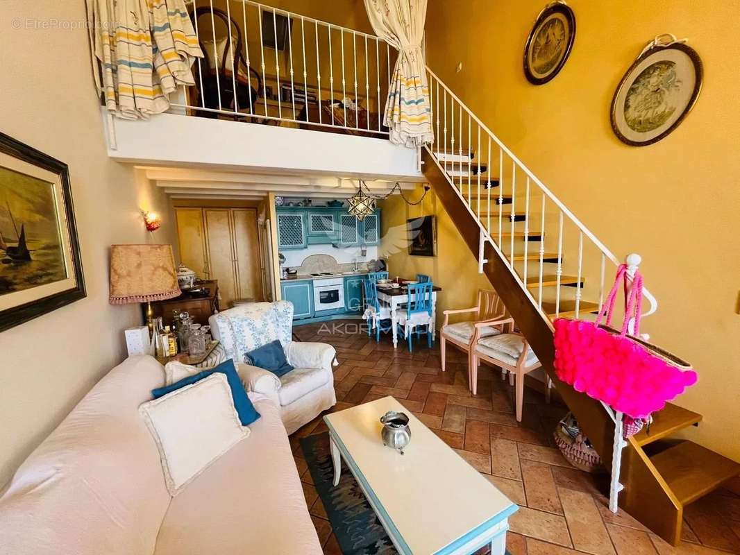 Appartement à VILLEFRANCHE-SUR-MER