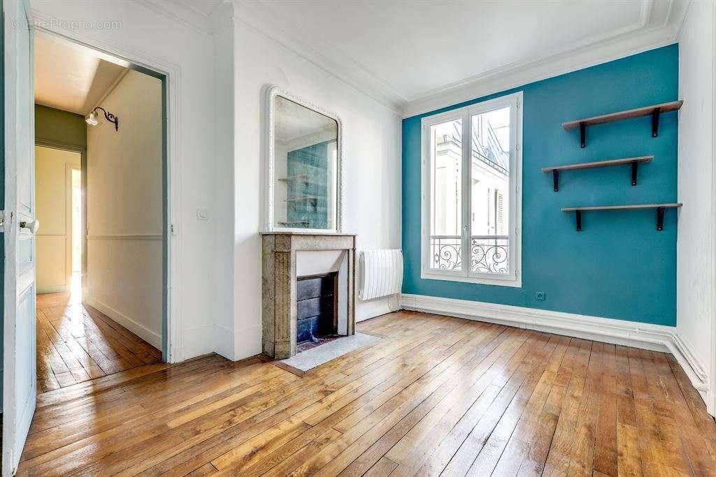 Appartement à PARIS-11E