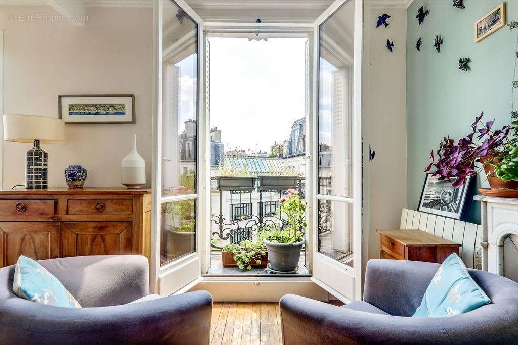 Appartement à PARIS-11E