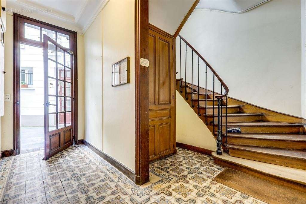 Appartement à PARIS-11E