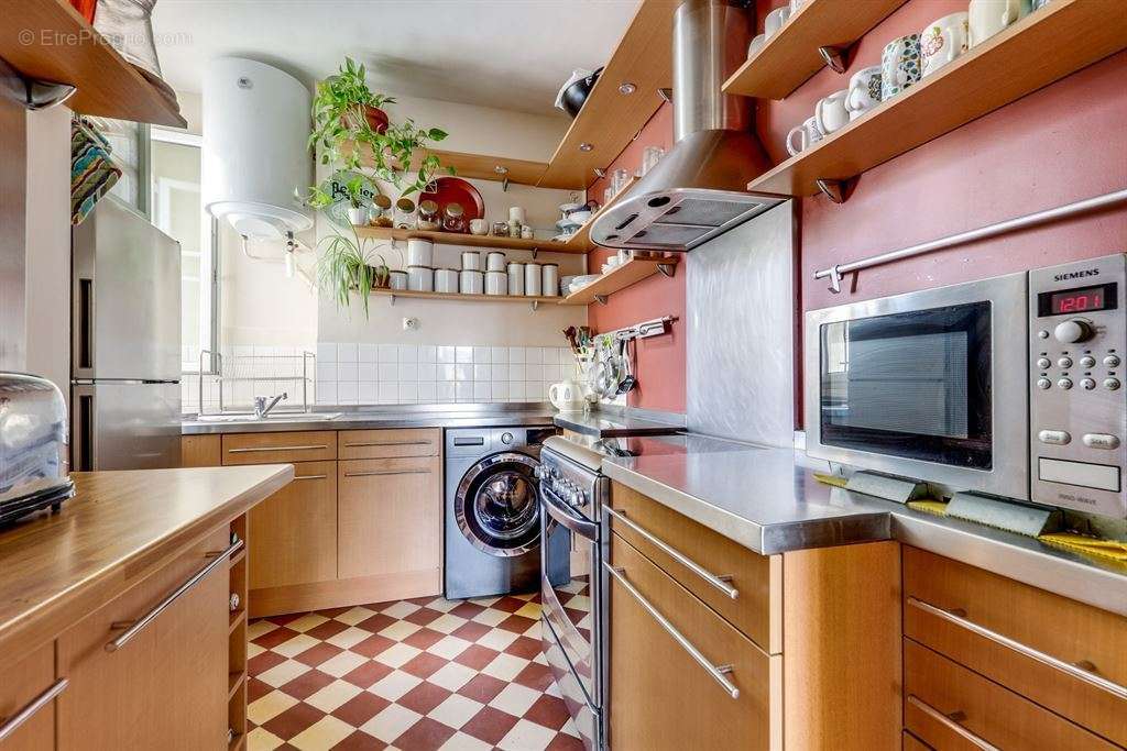 Appartement à PARIS-11E