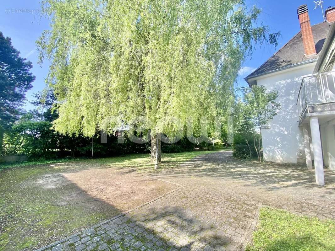 Maison à BELLERIVE-SUR-ALLIER