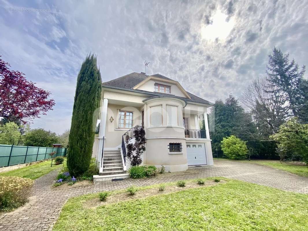 Maison à BELLERIVE-SUR-ALLIER