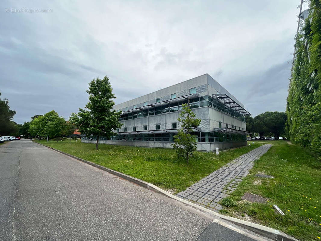 Commerce à MERIGNAC