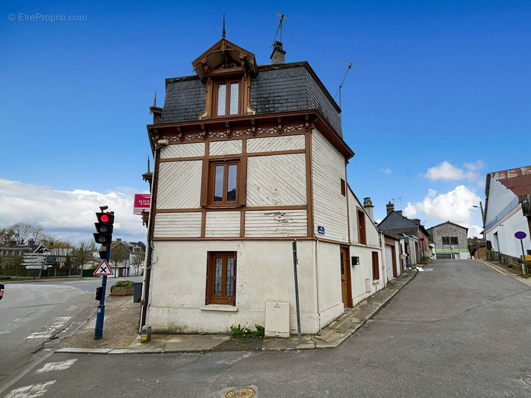 Maison à BERNAY