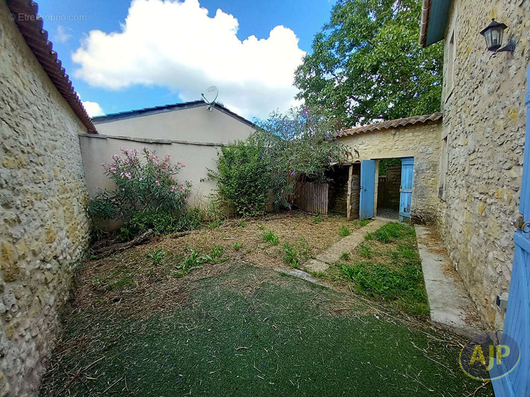 Maison à GAILLAN-EN-MEDOC