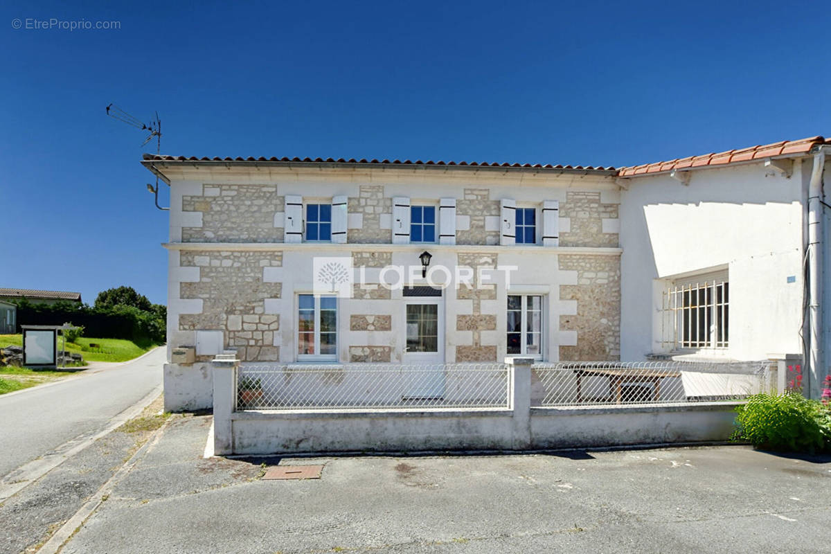 Maison à FLOIRAC