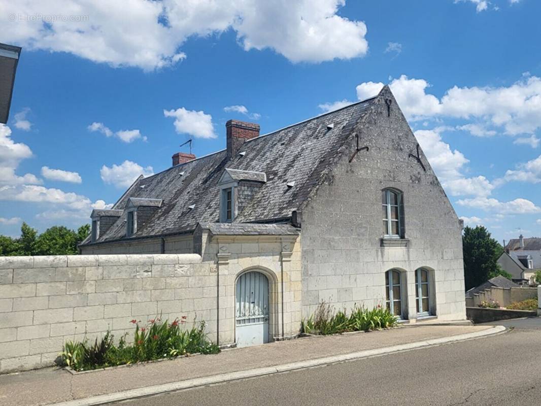 Maison à SAINT-CLEMENT-DES-LEVEES