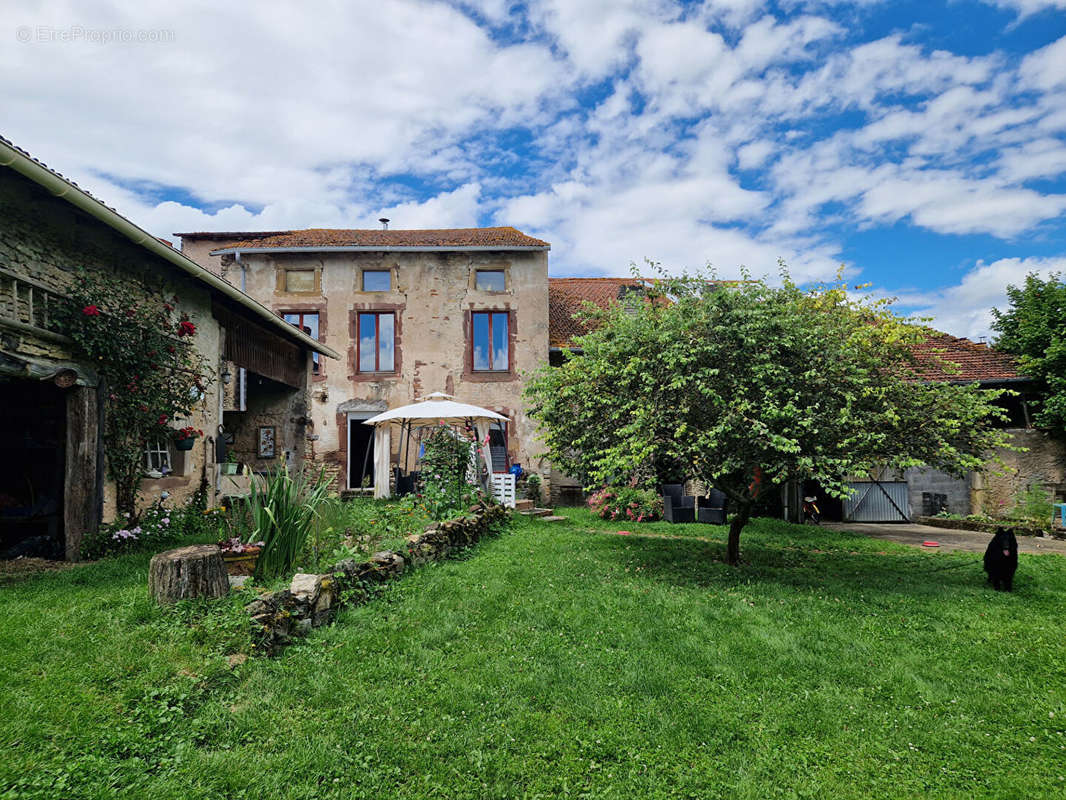 Maison à VALLOIS