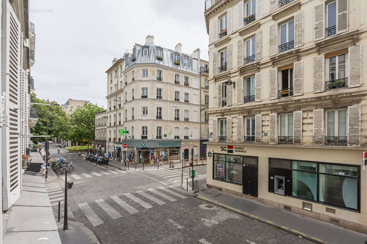 Appartement à PARIS-17E