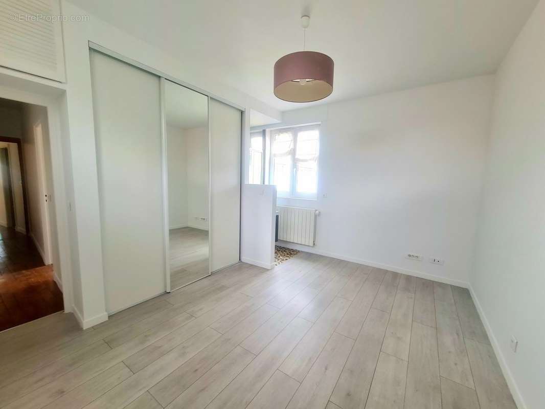 Appartement à BAGNEUX