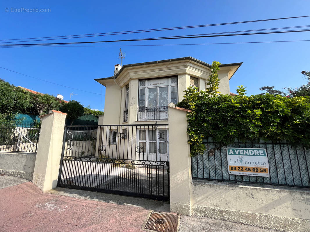 Maison à VILLENEUVE-LOUBET