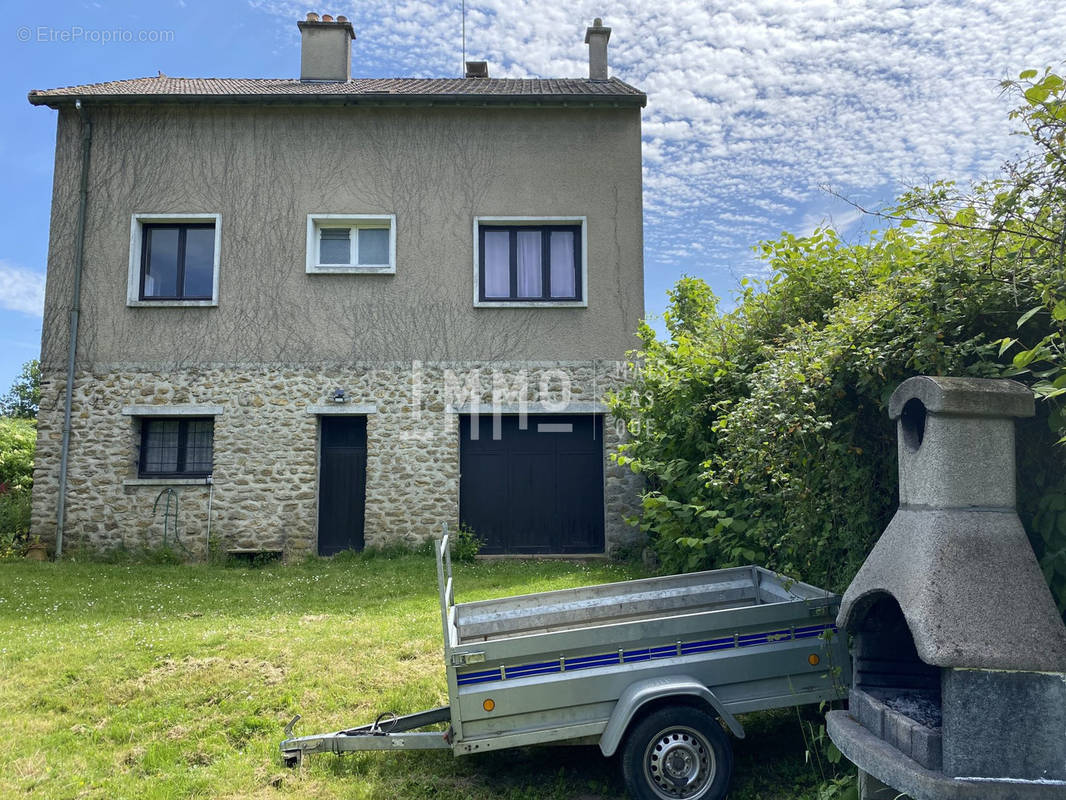 Maison à SAINT-CALAIS