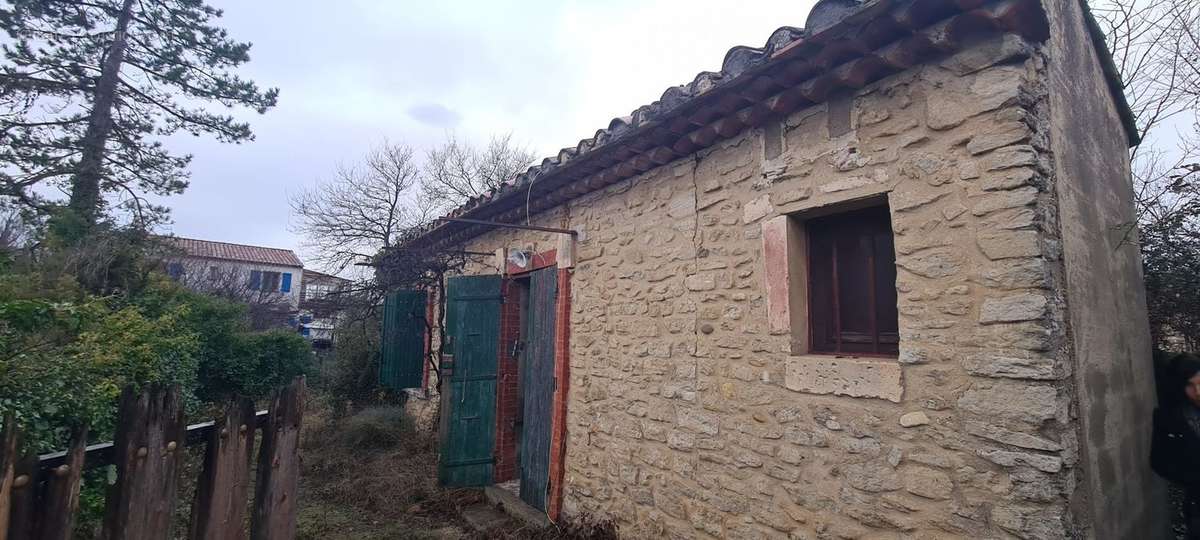 Terrain à L&#039;ISLE-SUR-LA-SORGUE