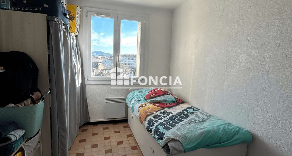 Appartement à MARSEILLE-8E