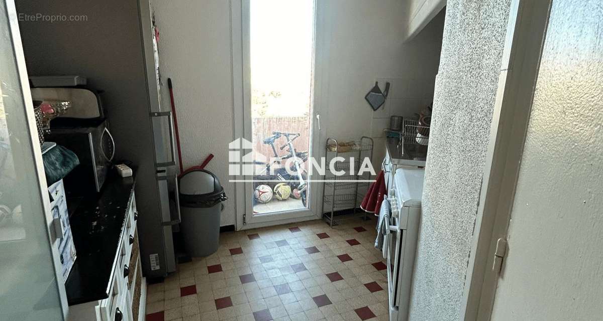 Appartement à MARSEILLE-8E