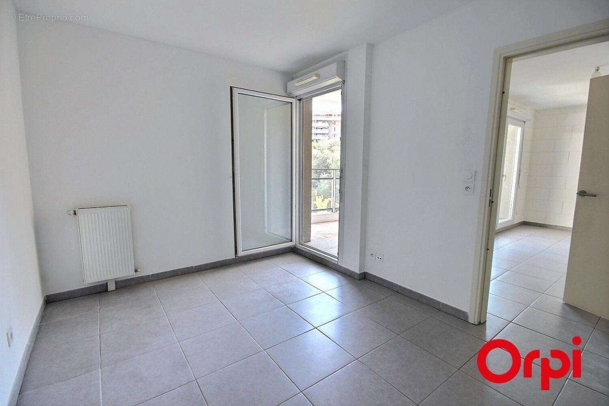 Appartement à MARSEILLE-12E