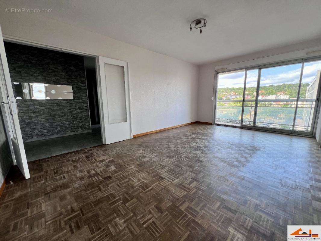 Appartement à RAMONVILLE-SAINT-AGNE