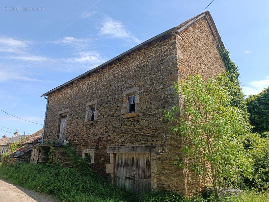 Maison à TREMOUILLES