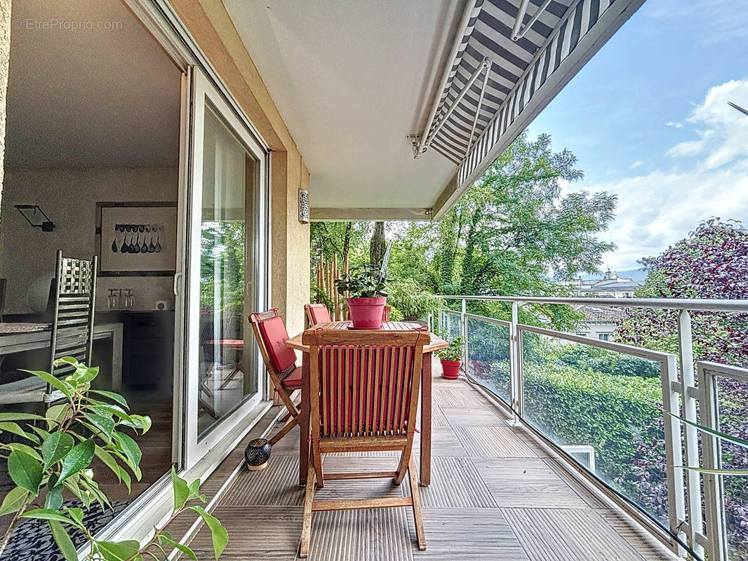 Appartement à AIX-LES-BAINS