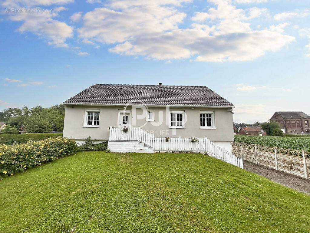 Maison à LAPUGNOY