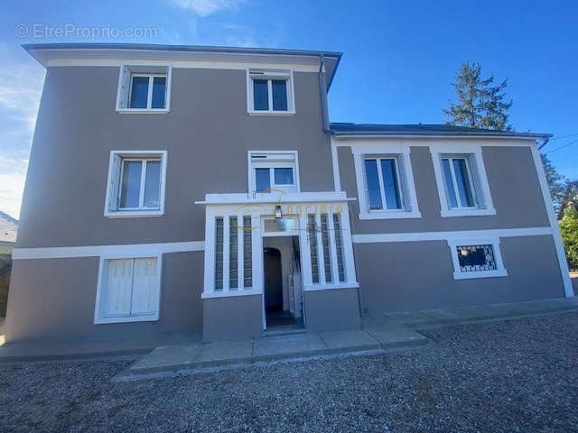 Maison à SAINT-DOULCHARD